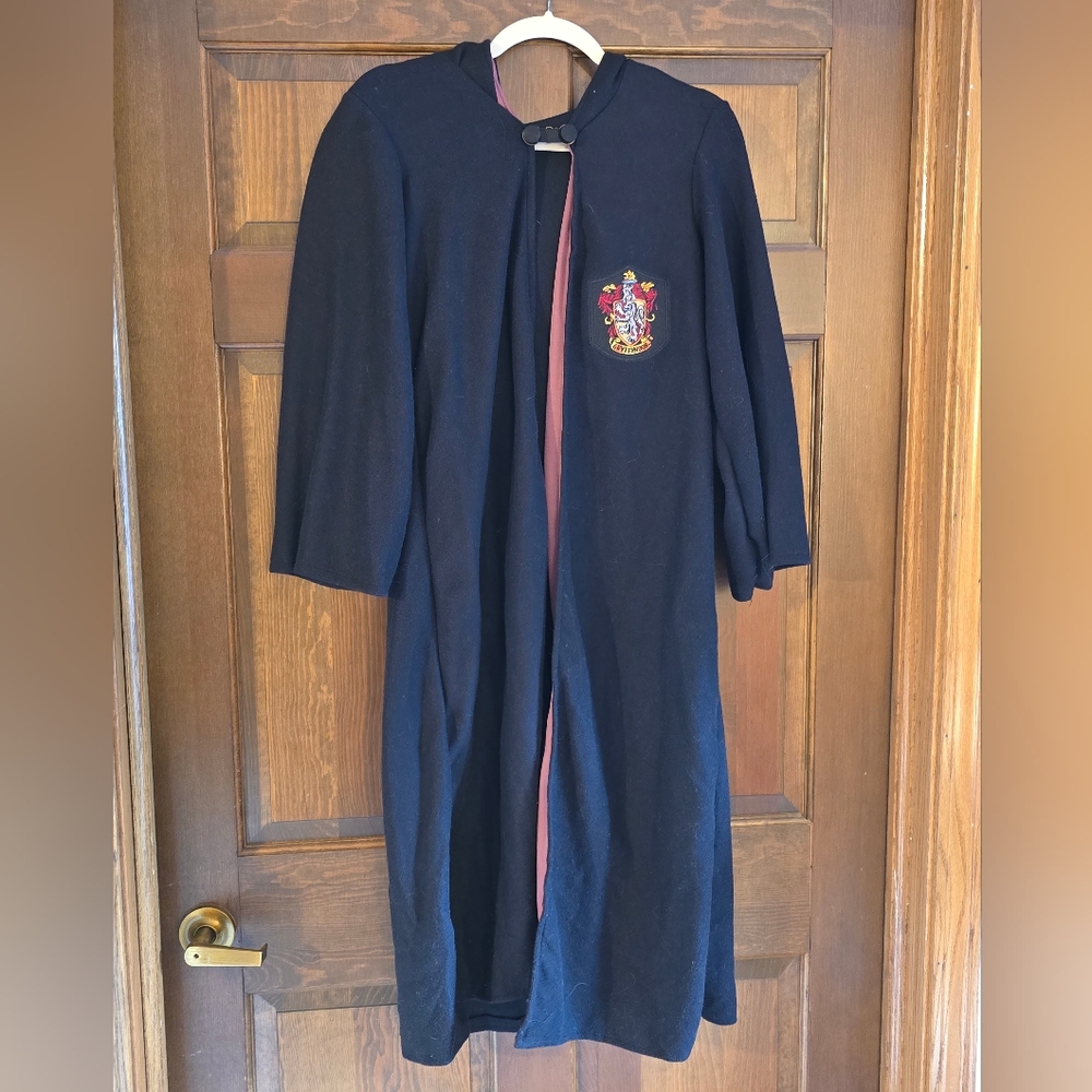 Warner Bros. Black and Red Harry Potter Robe